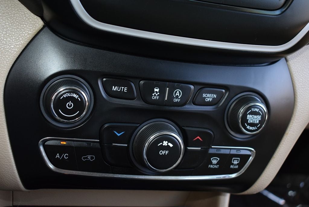 2019 Jeep Cherokee Latitude