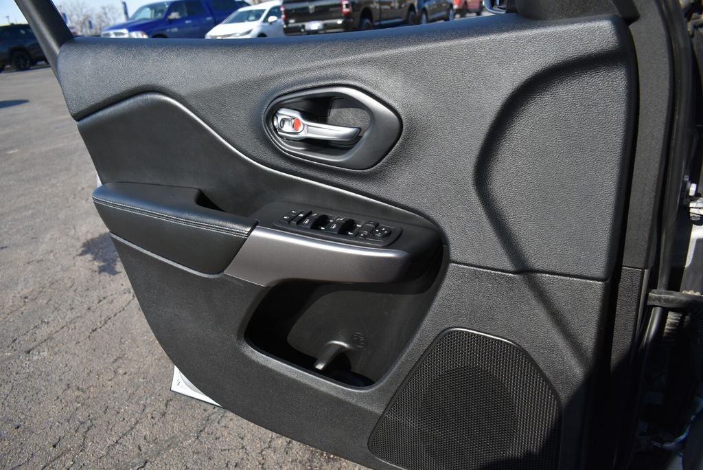 2019 Jeep Cherokee Latitude