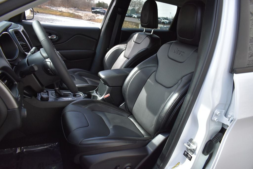 2022 Jeep Cherokee Latitude Lux