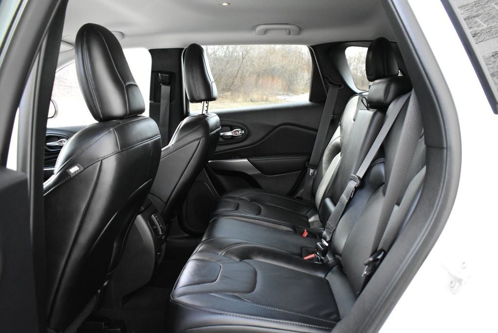 2022 Jeep Cherokee Latitude Lux