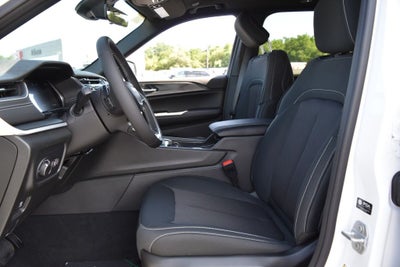 2026 Jeep Grand Cherokee Laredo X