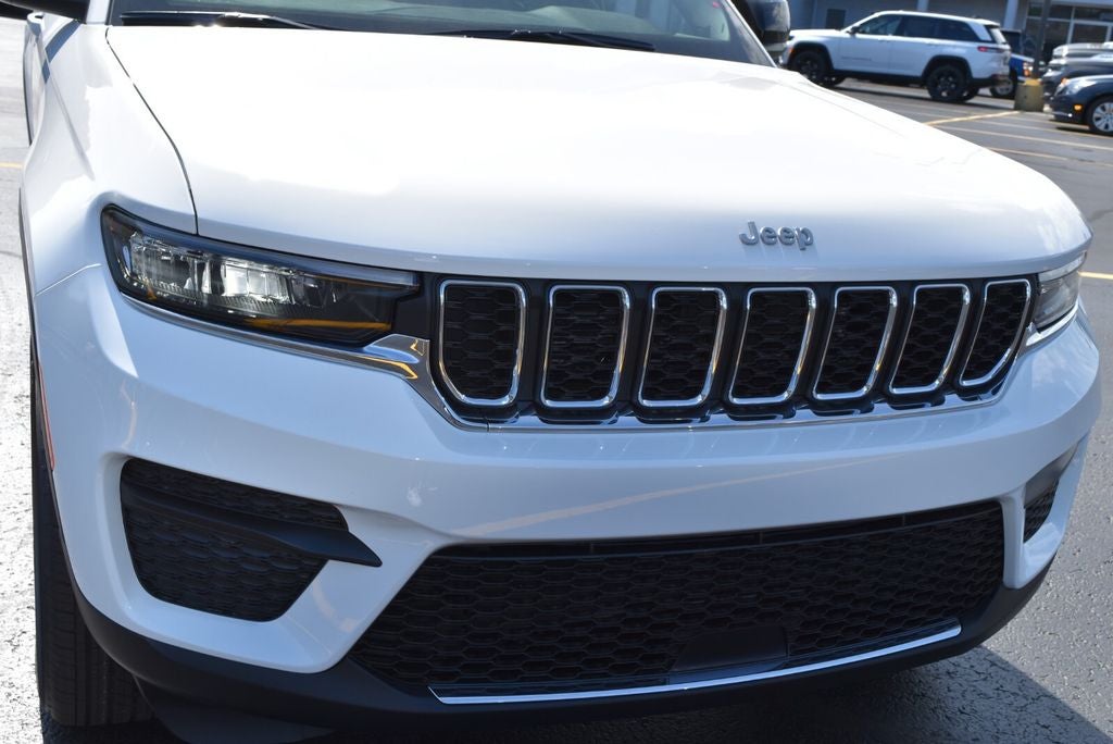 2026 Jeep Grand Cherokee Laredo X