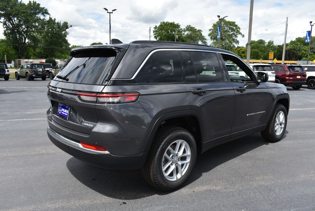 2026 Jeep Grand Cherokee Laredo