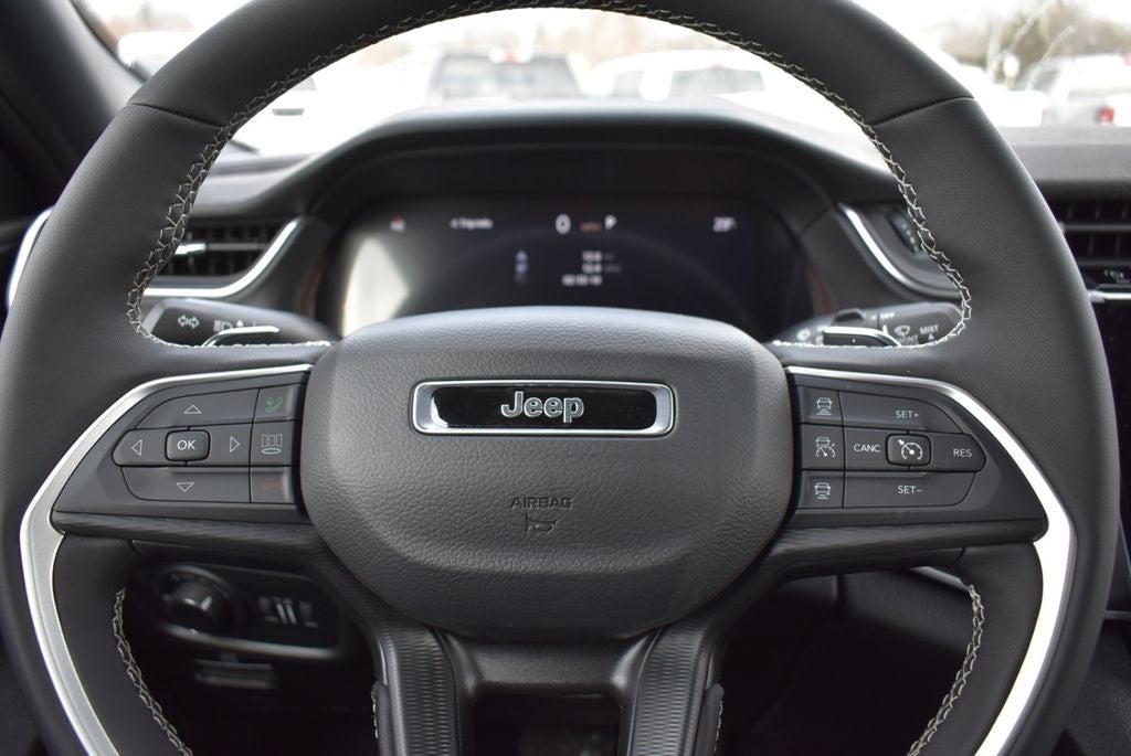 2025 Jeep Grand Cherokee Laredo X