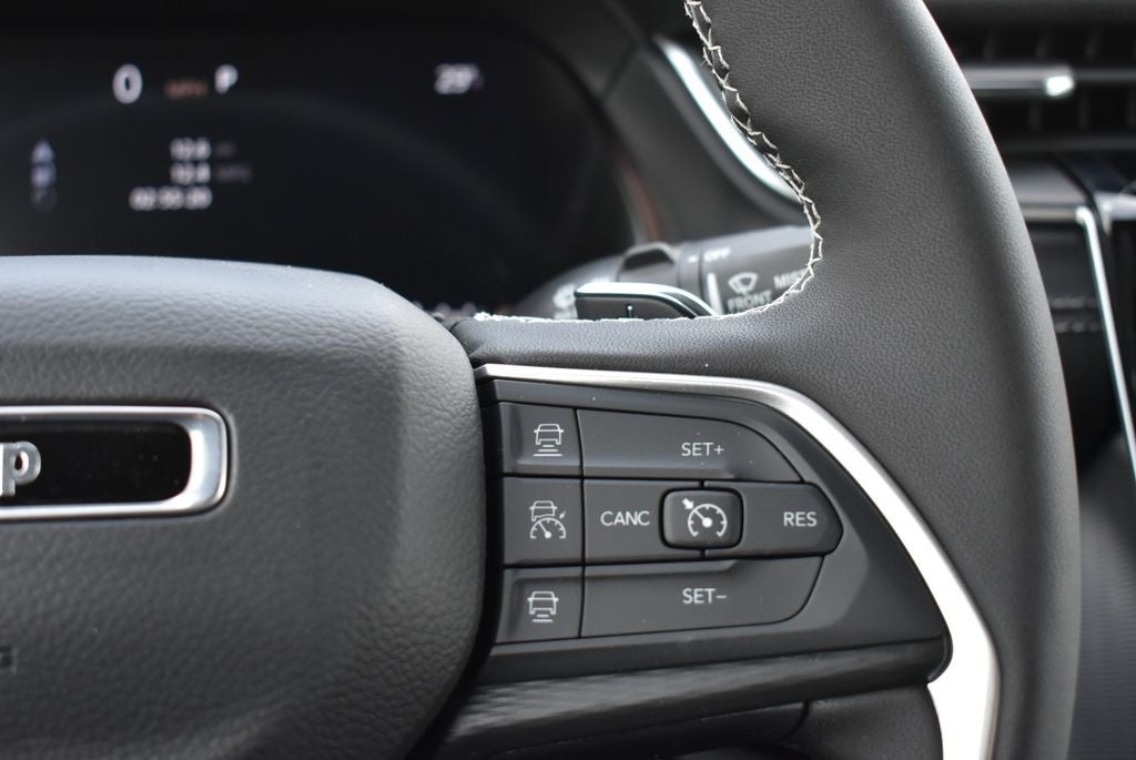 2025 Jeep Grand Cherokee Laredo X