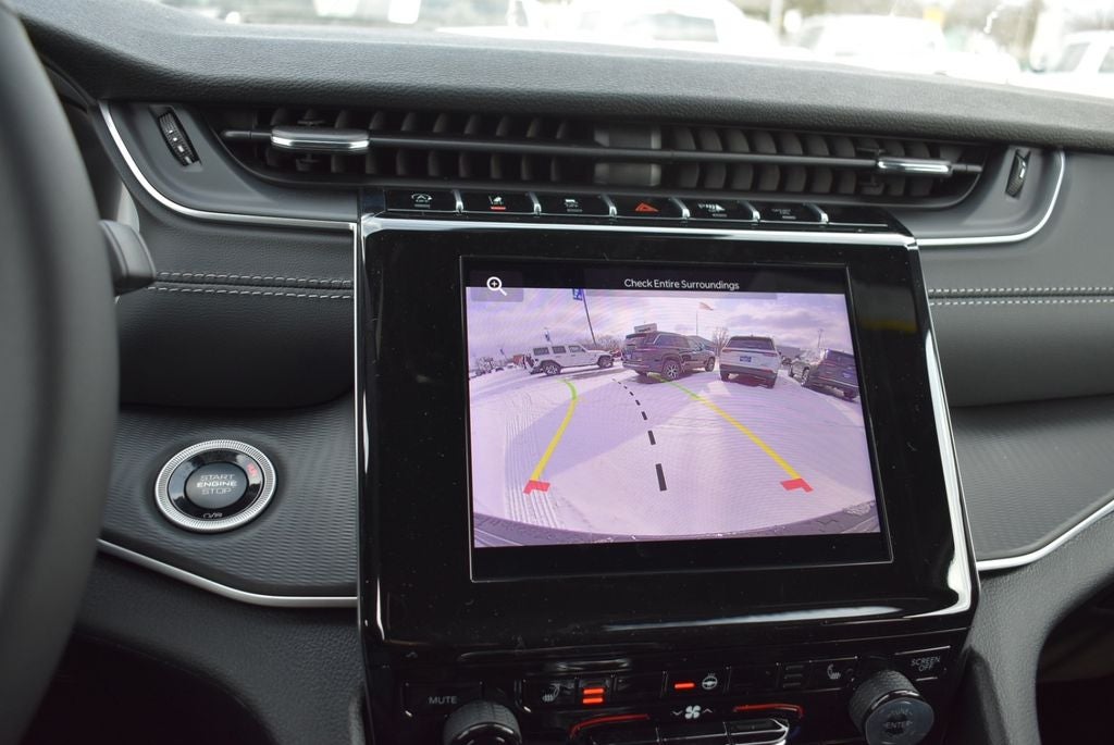 2025 Jeep Grand Cherokee Laredo X