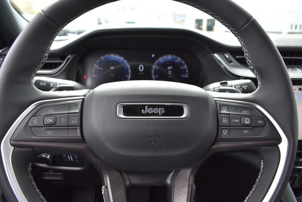 2026 Jeep Grand Cherokee Laredo Altitude
