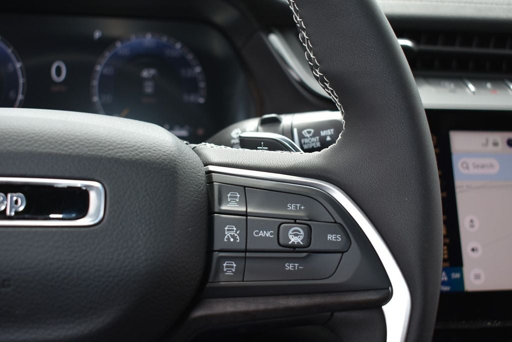 2026 Jeep Grand Cherokee Laredo Altitude