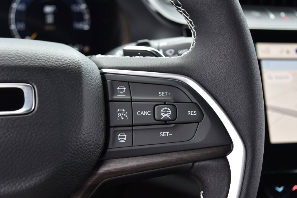 2027 Jeep Grand Cherokee Altitude