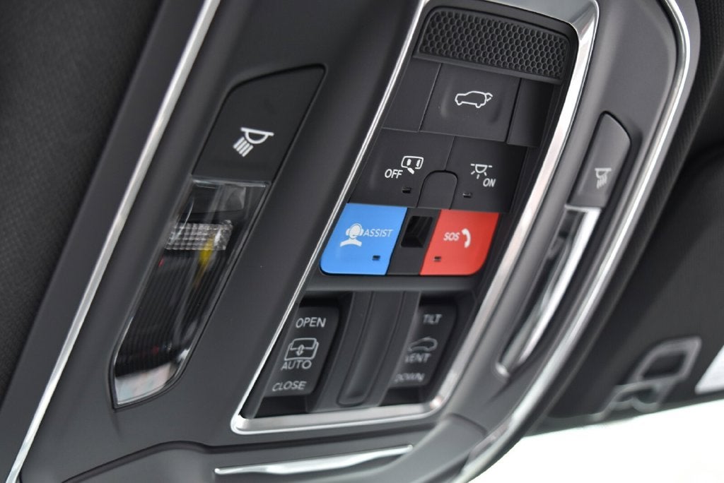 2027 Jeep Grand Cherokee Altitude