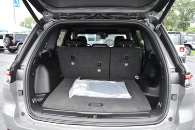 2027 Jeep Grand Cherokee Altitude