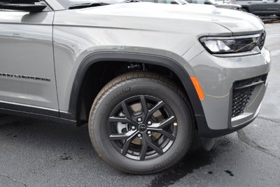 2027 Jeep Grand Cherokee Altitude