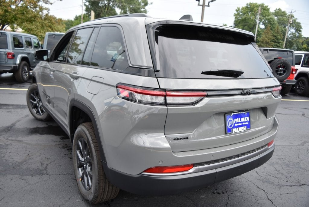 2027 Jeep Grand Cherokee Altitude
