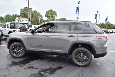 2027 Jeep Grand Cherokee Altitude