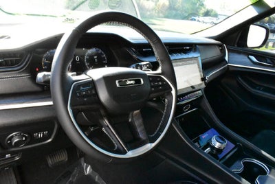 2026 Jeep Grand Cherokee Altitude