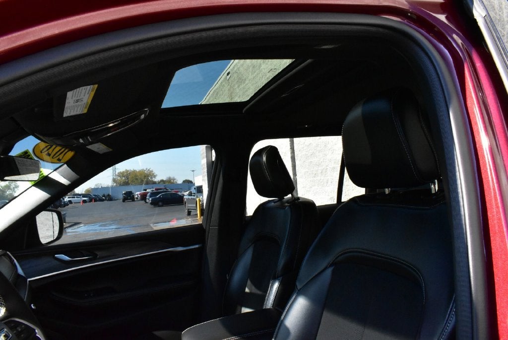 2026 Jeep Grand Cherokee Altitude