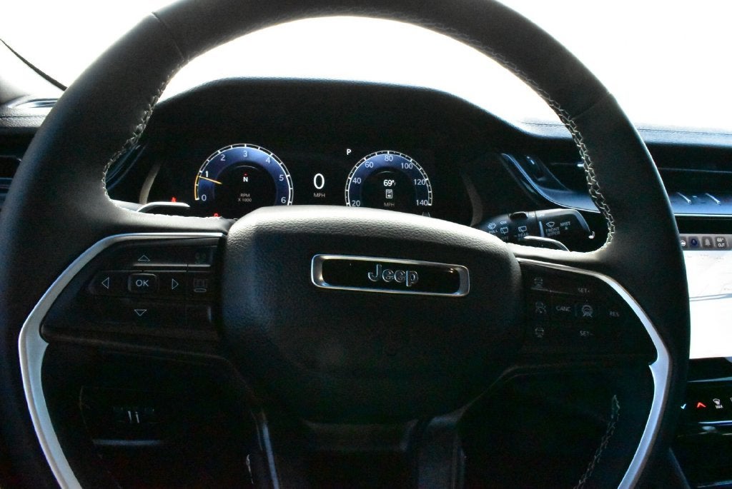 2026 Jeep Grand Cherokee Altitude