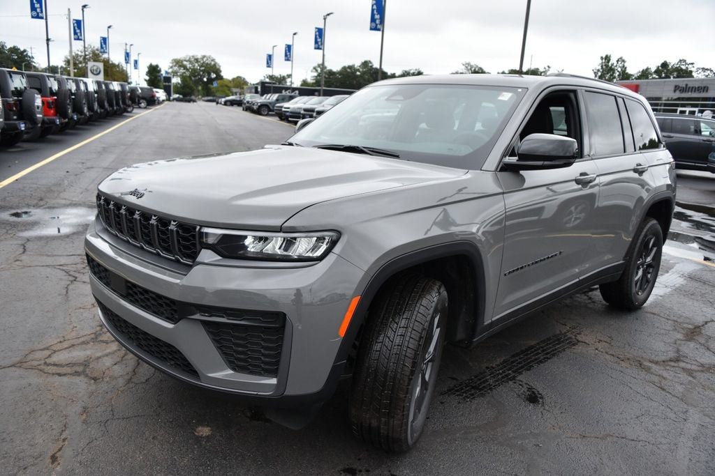 2027 Jeep Grand Cherokee Altitude