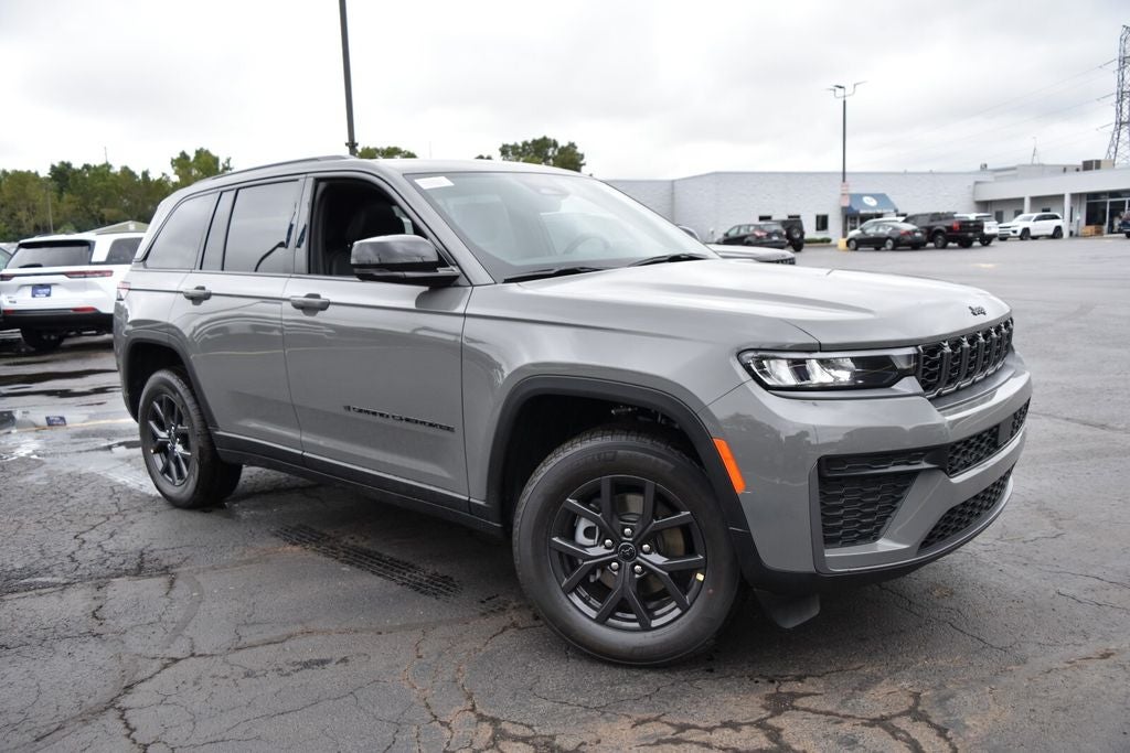 2027 Jeep Grand Cherokee Altitude