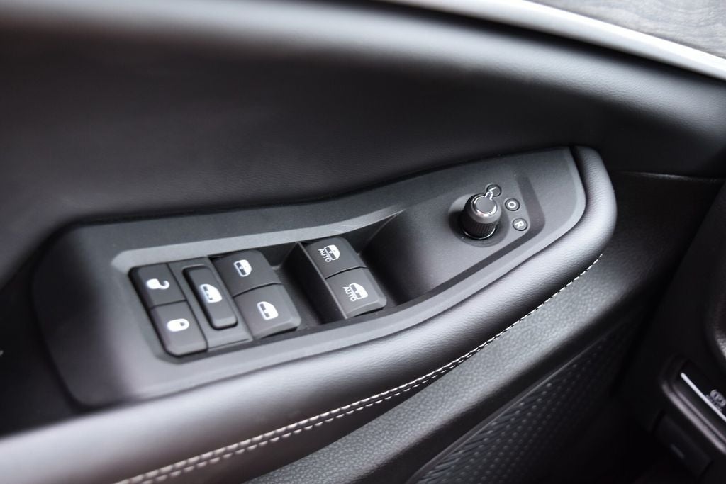 2027 Jeep Grand Cherokee Altitude