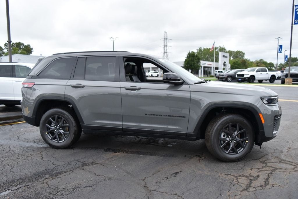 2027 Jeep Grand Cherokee Altitude