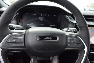 2026 Jeep Grand Cherokee Laredo Altitude