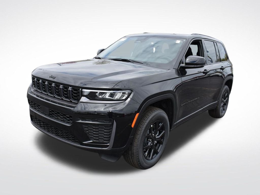 2026 Jeep Grand Cherokee Laredo Altitude