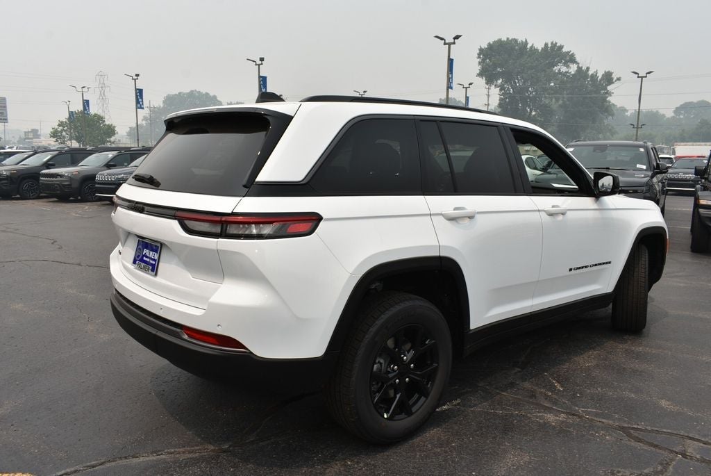 2026 Jeep Grand Cherokee Altitude