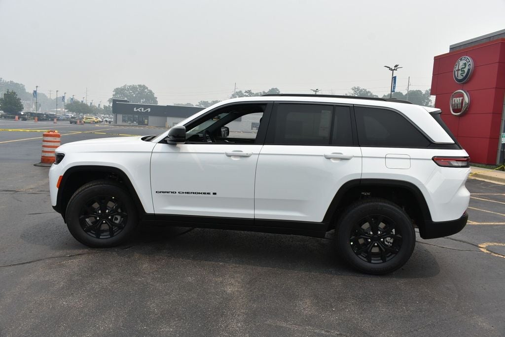 2026 Jeep Grand Cherokee Altitude