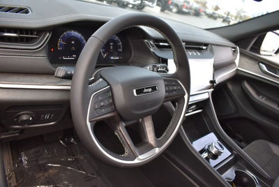 2026 Jeep Grand Cherokee Laredo