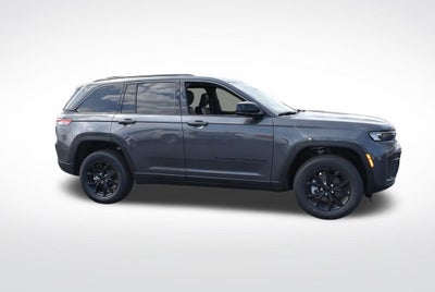 2026 Jeep Grand Cherokee Laredo