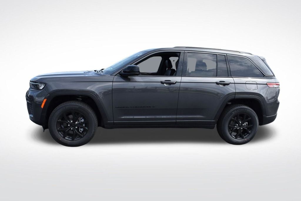 2026 Jeep Grand Cherokee Laredo
