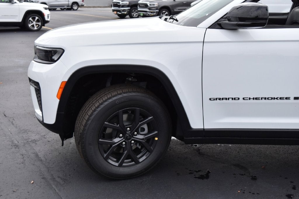 2027 Jeep Grand Cherokee Altitude
