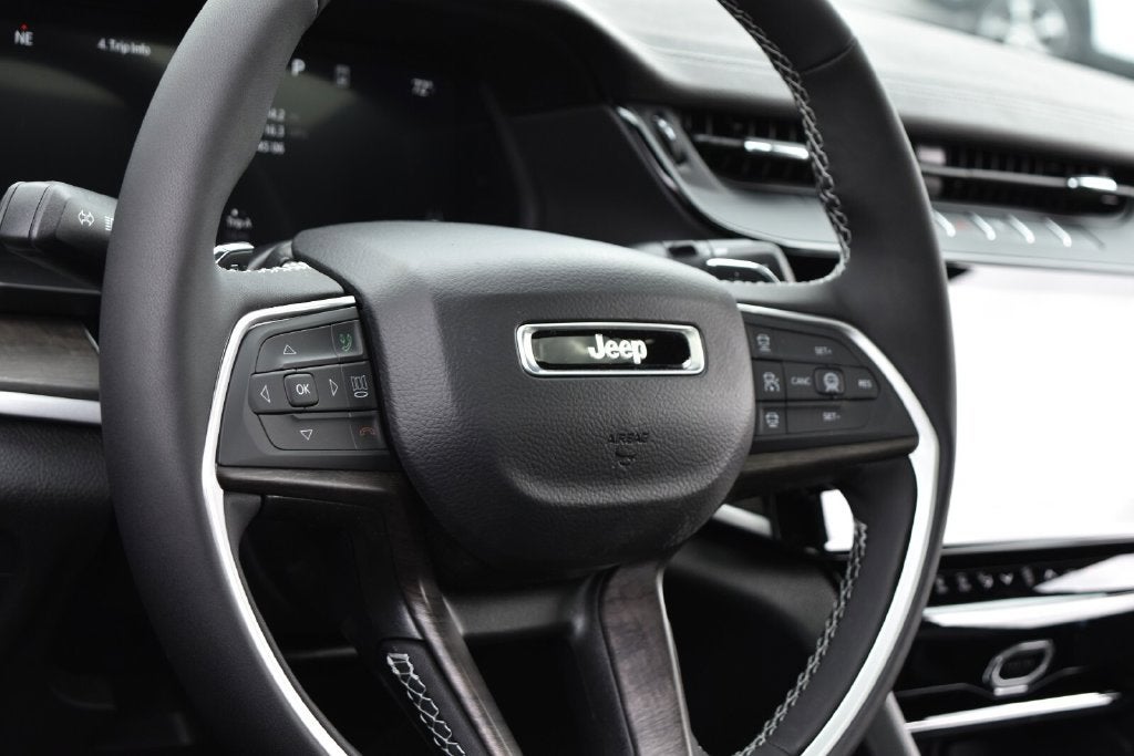 2027 Jeep Grand Cherokee Altitude