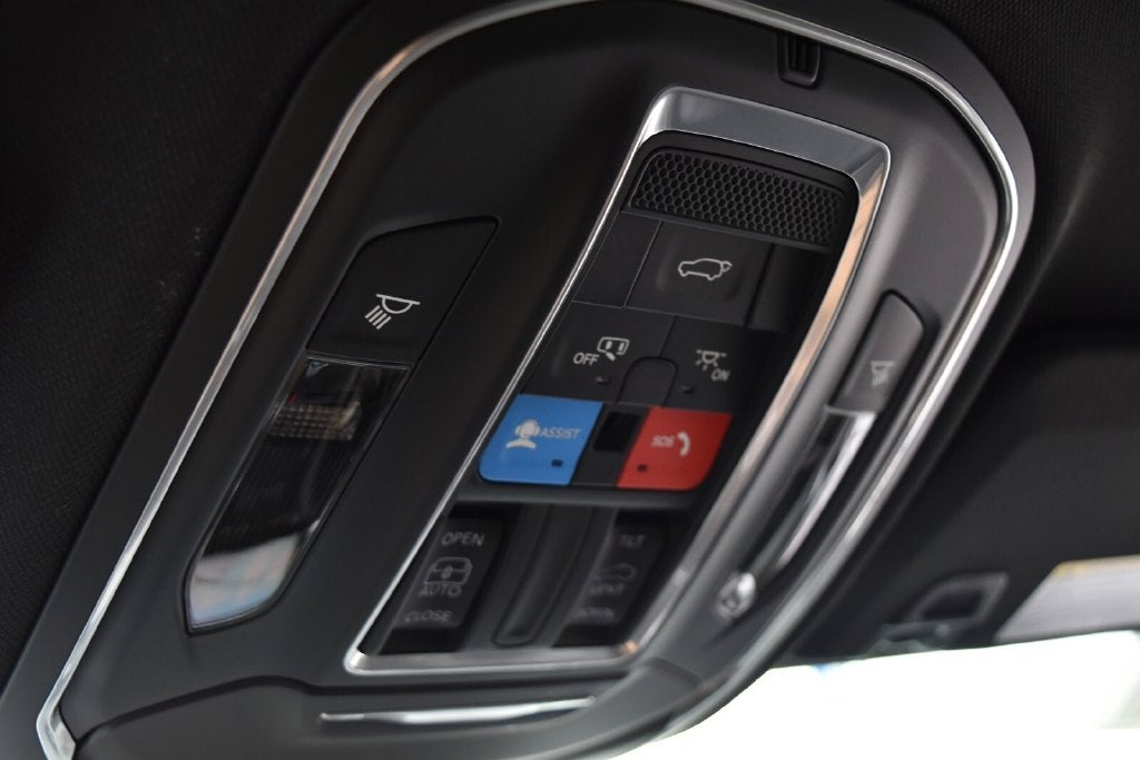2027 Jeep Grand Cherokee Altitude