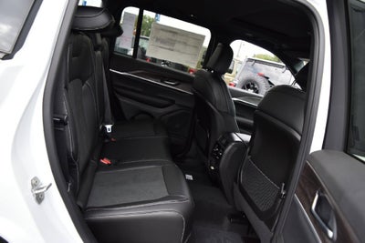 2027 Jeep Grand Cherokee Altitude