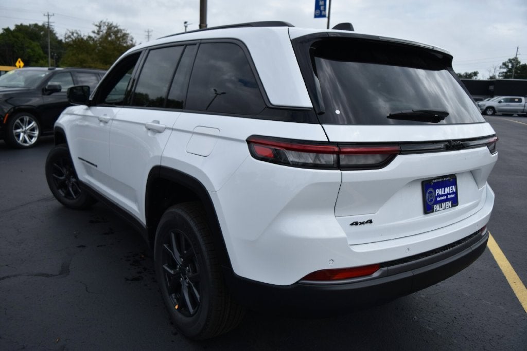2027 Jeep Grand Cherokee Altitude