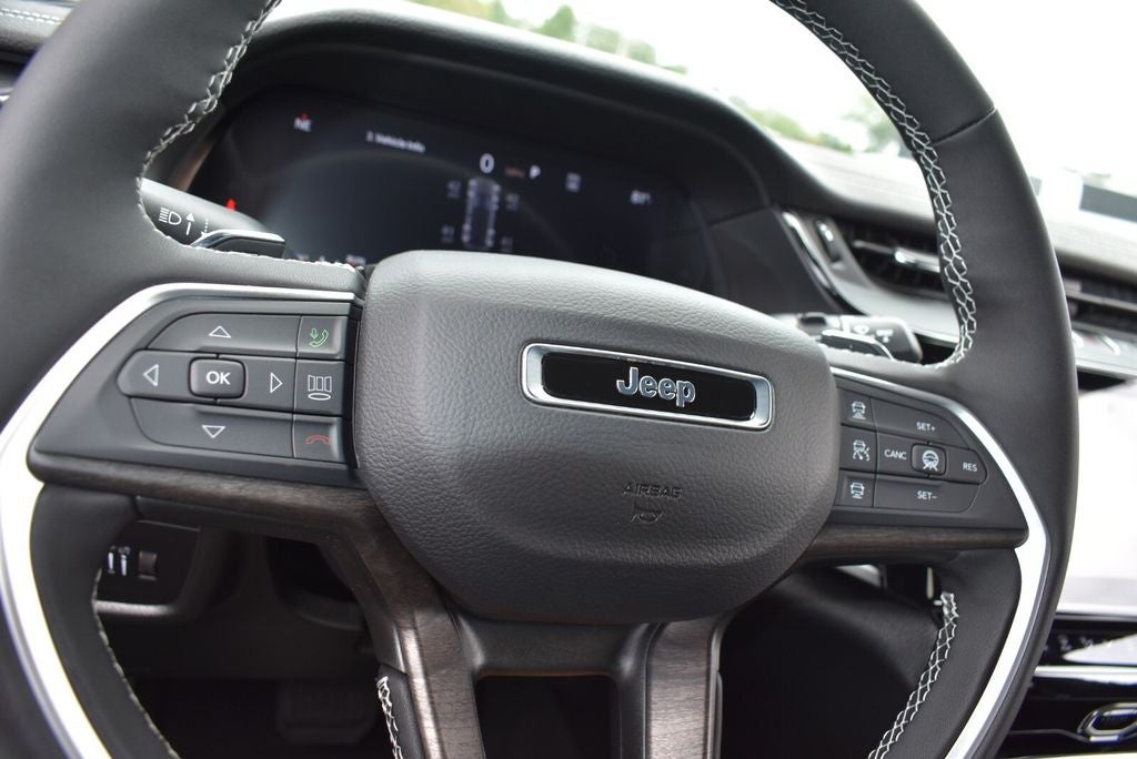 2026 Jeep Grand Cherokee Altitude