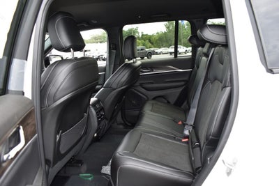 2026 Jeep Grand Cherokee Altitude