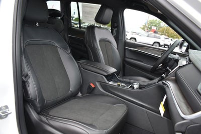 2026 Jeep Grand Cherokee Altitude