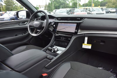 2026 Jeep Grand Cherokee Altitude