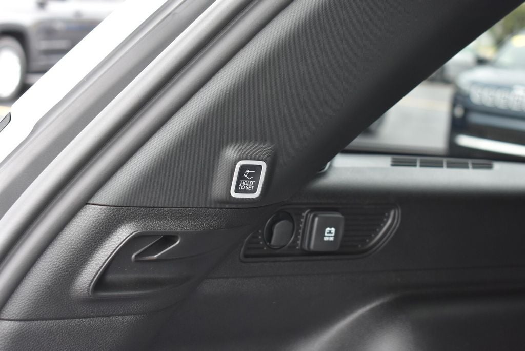 2026 Jeep Grand Cherokee Altitude
