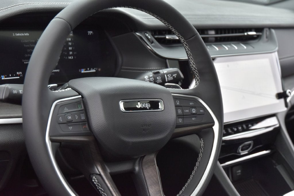 2027 Jeep Grand Cherokee Altitude