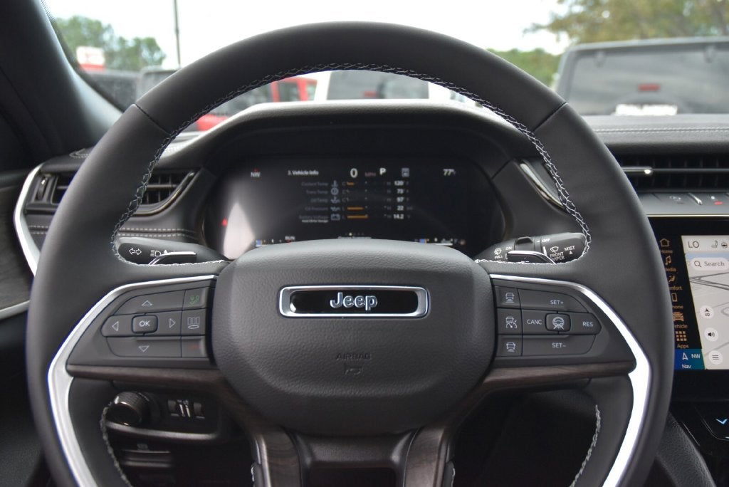 2027 Jeep Grand Cherokee Altitude