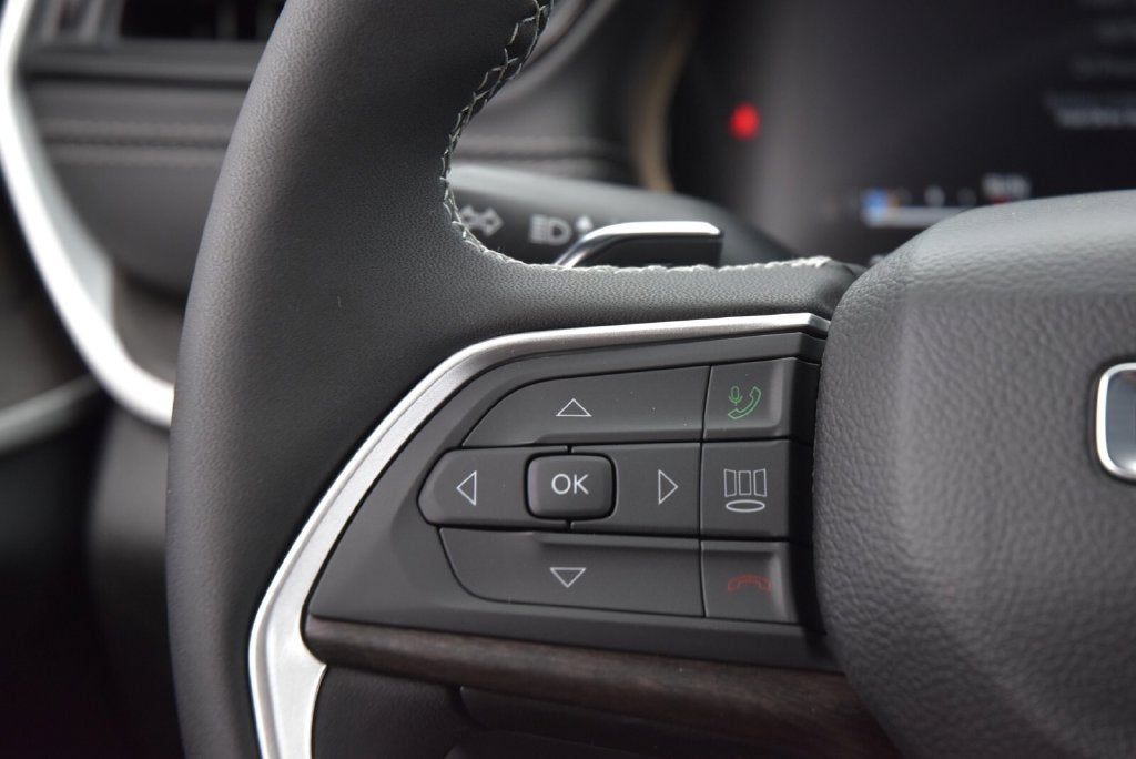 2027 Jeep Grand Cherokee Altitude