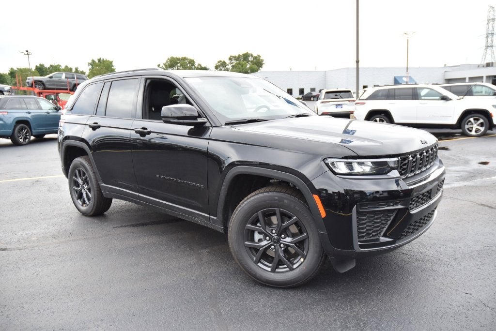2027 Jeep Grand Cherokee Altitude