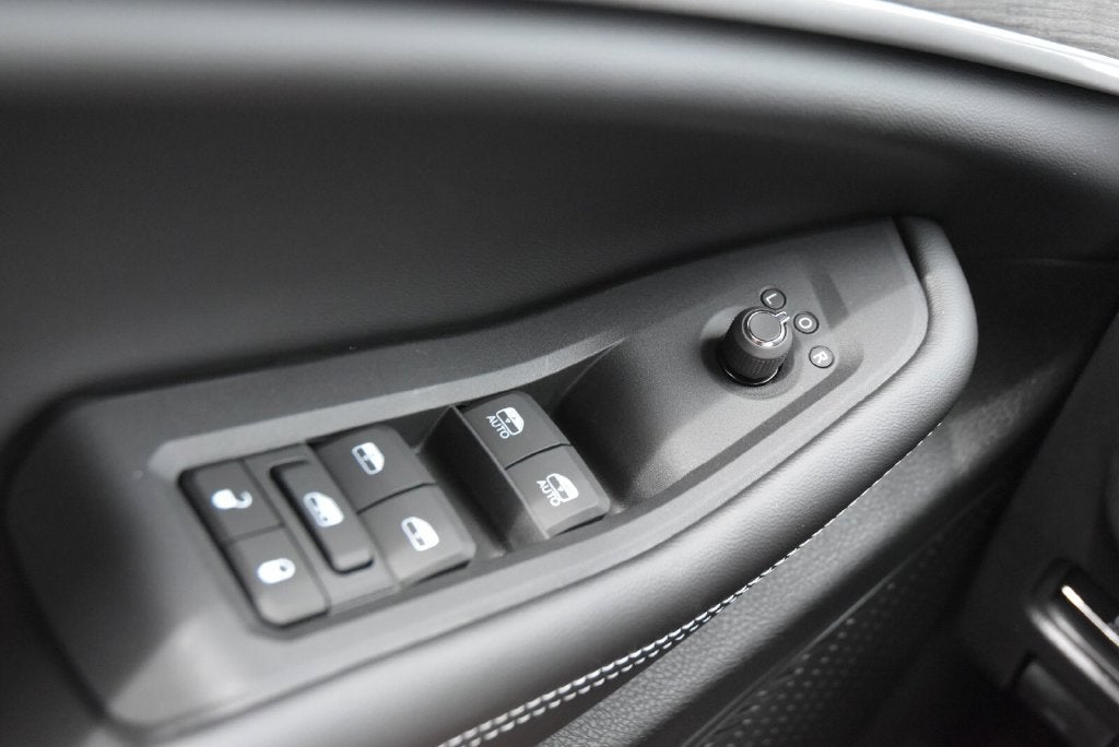 2027 Jeep Grand Cherokee Altitude