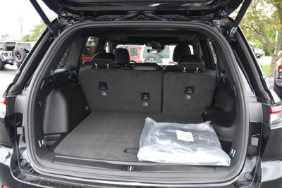 2027 Jeep Grand Cherokee Altitude