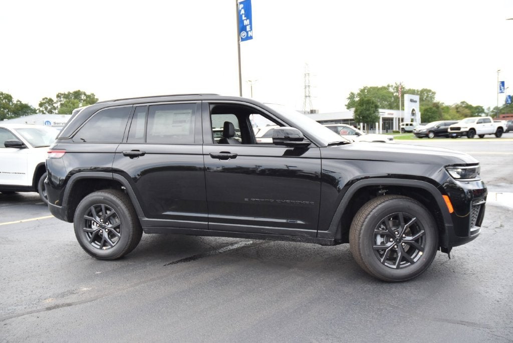 2027 Jeep Grand Cherokee Altitude