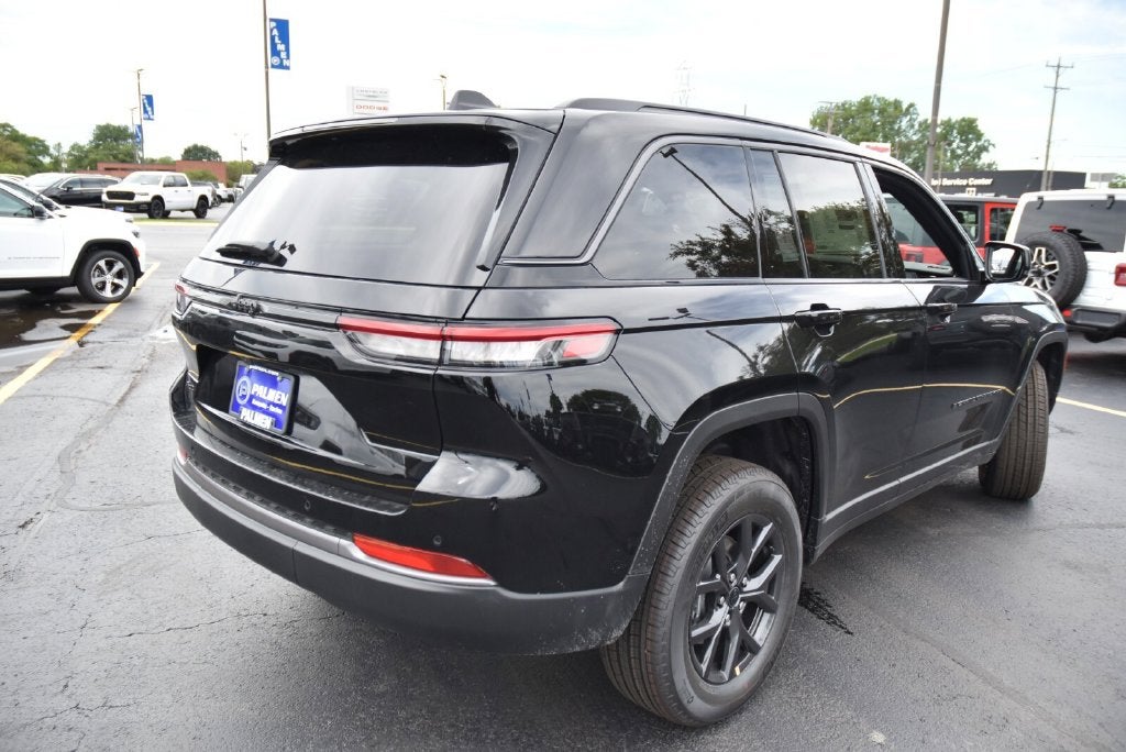 2027 Jeep Grand Cherokee Altitude